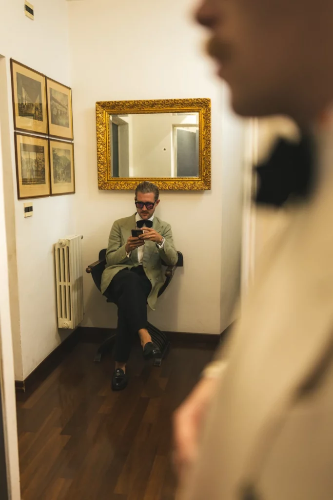 Portfolio fotograficzne Kamila Bryckiego - modowa sesja wieczorowa we Florencji podczas targów Pitti Uomo. Smokingi, muchy, białe koszule.